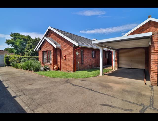 3 BEDROOM SIMPLEX TO LET IN SCOTTSVILLE